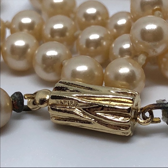 Vintage Napier Pearl Necklace - Picture 4 of 8